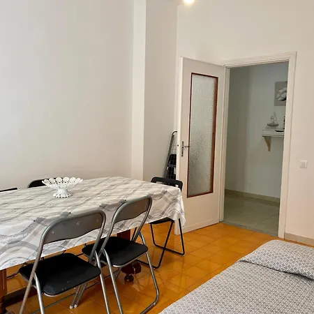 Marina Di Apartment *